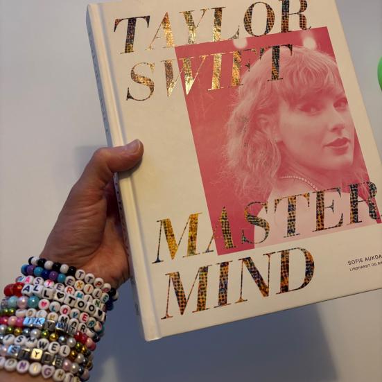 Fotografi af bogen Taylor Swift: Mastermind