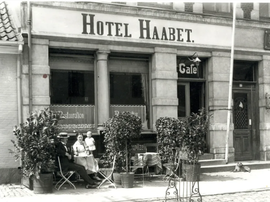 Fotografi af Storgade 15 fra starten af 1920'erne