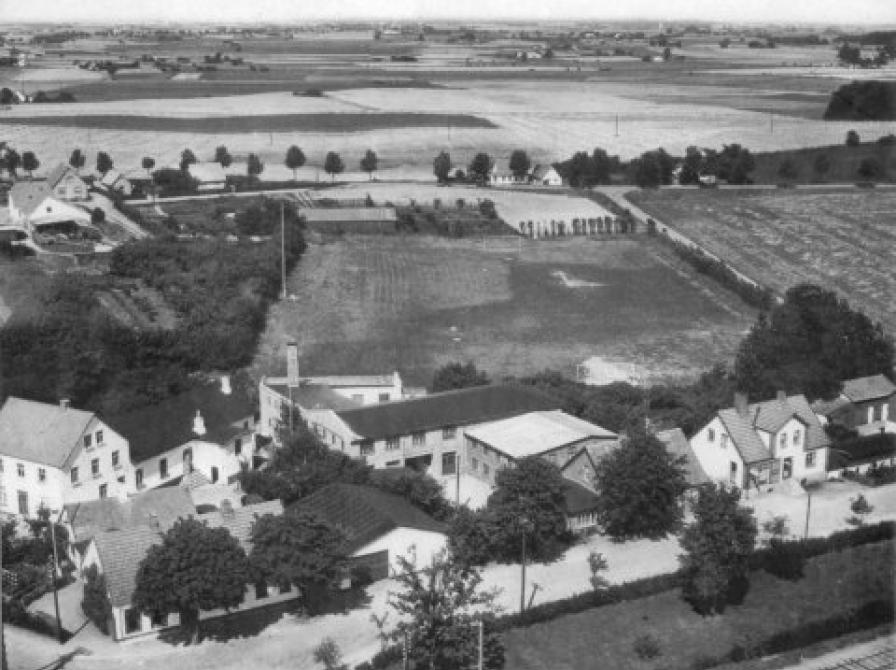 foto af Nyrup Møbelfabrik på Waldemarsvej.