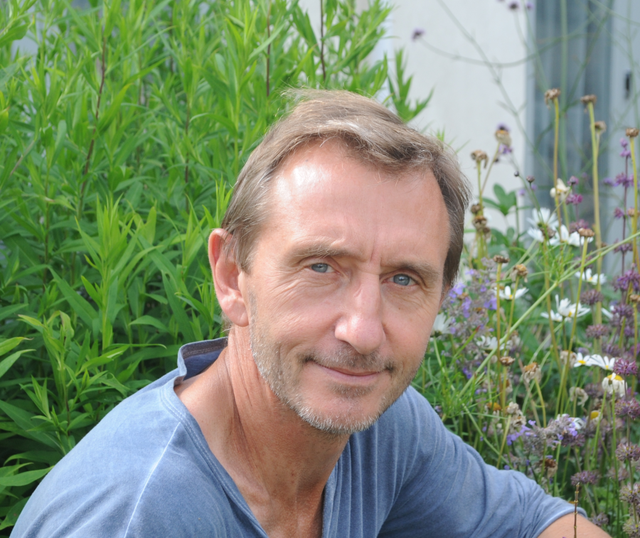 Dave Goulson, professor of biology at University of Sussex